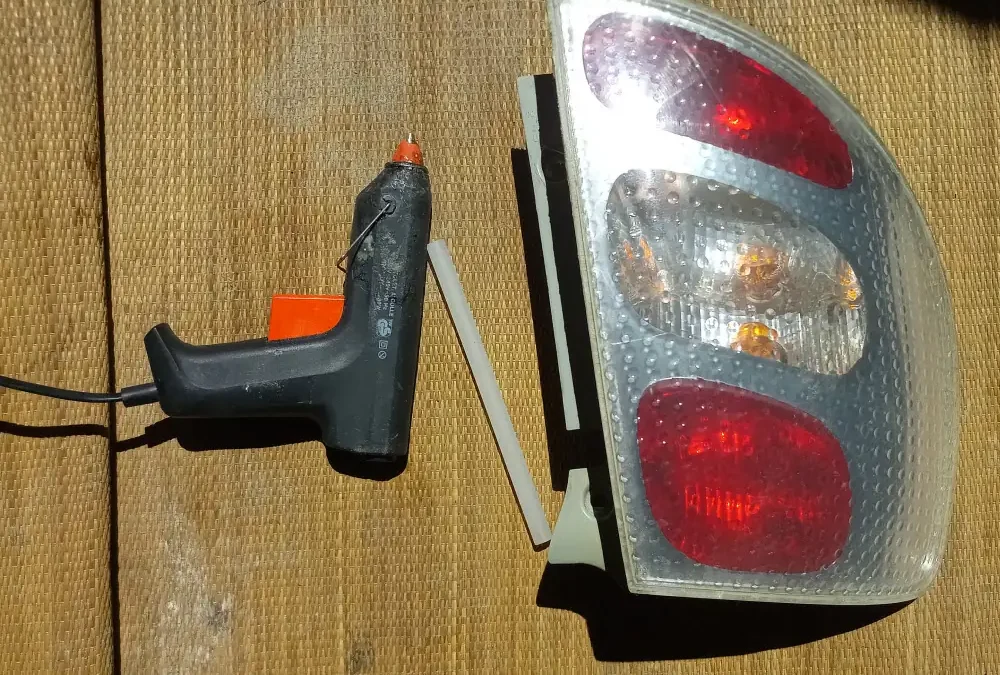 Pensez à sécuriser vos cabochons feux arrière