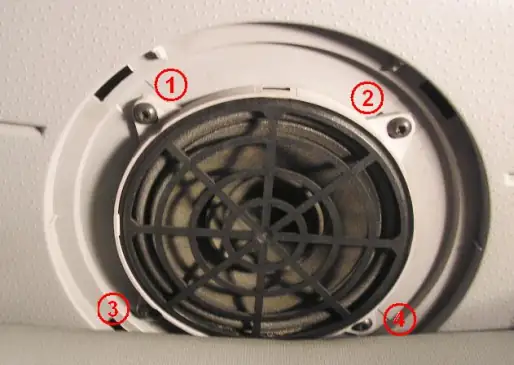 Démontage et remontage d’un haut-parleur arrière C3 Pluriel