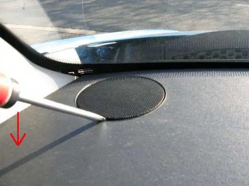 Démontage et remontage d’un haut-parleur de planche de bord (tweeter)